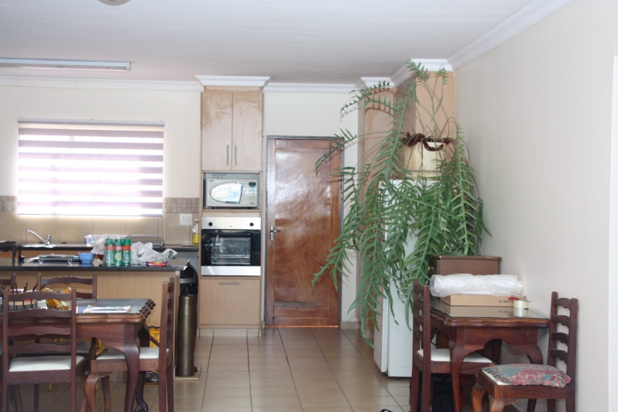 2 Bedroom Property for Sale in Langenhovenpark Free State